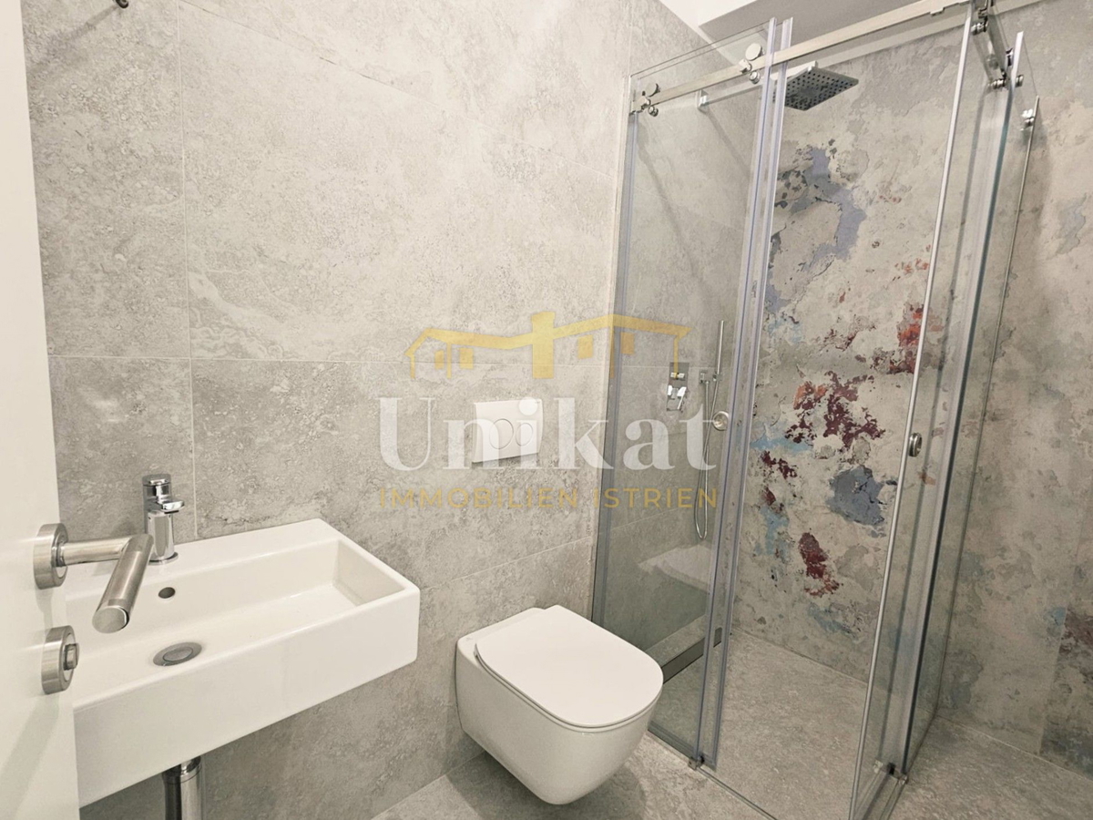 Nuovo appartamento trilocale con giardino vicino al mare